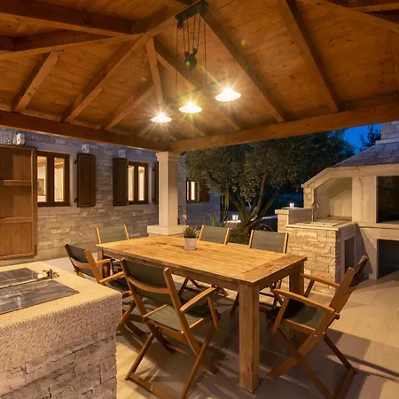 Little Stone House *