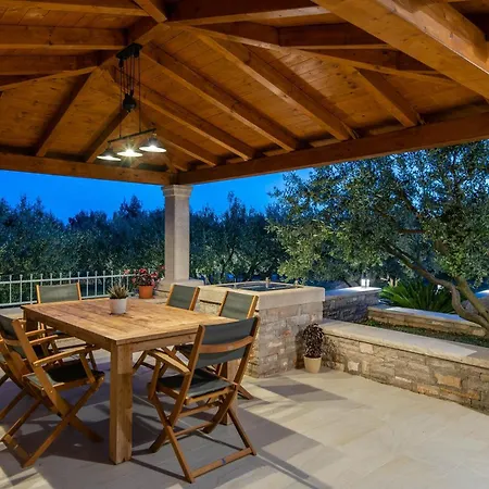Little Stone House Holiday home
